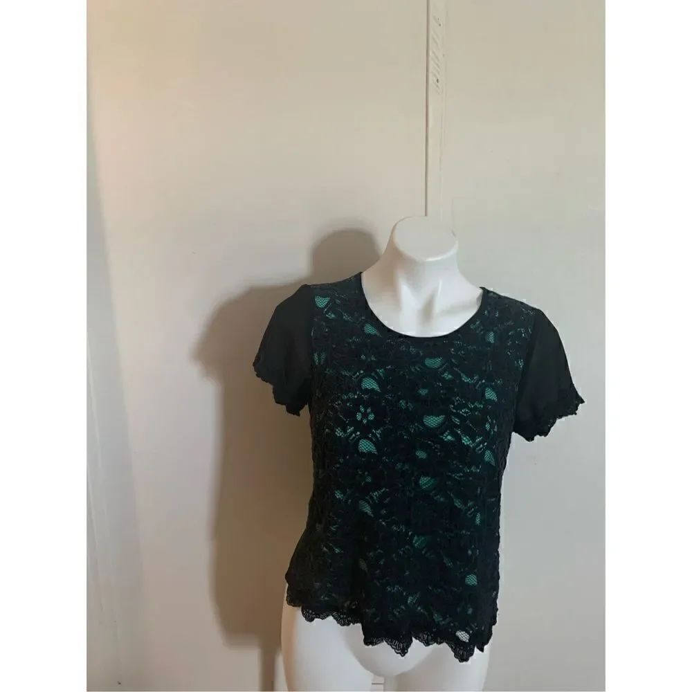 Wetseal Junior Lace Crew Neck Lined Short Sleeve Top Blouse Black Size Large